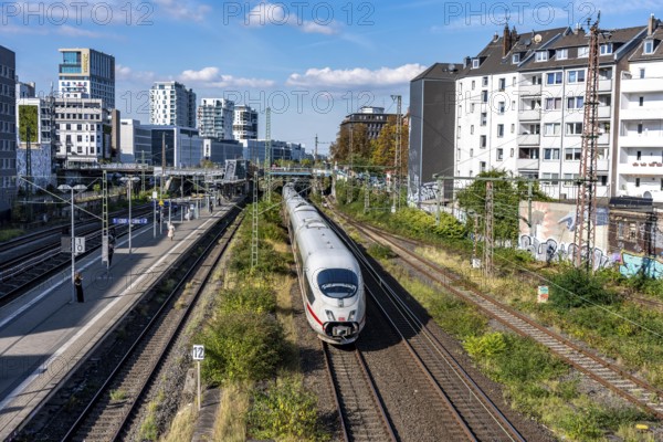 Wehrhahn railway station, railway line in Düsseldorf, along Toulouser Allee, residential area, office building, on former railway premises, goods station, industrial estates, ICE, North Rhine-Westphalia, Germany