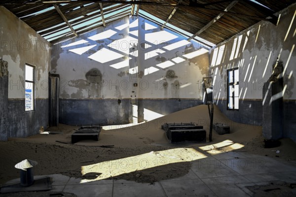 Altes Gebäude in Grillenthal, einst Versorgungsstation für Frischwasser, Innenaufnahme, Diamentensperrgebiet, bei Lüderitz, Region Karas, Namibia