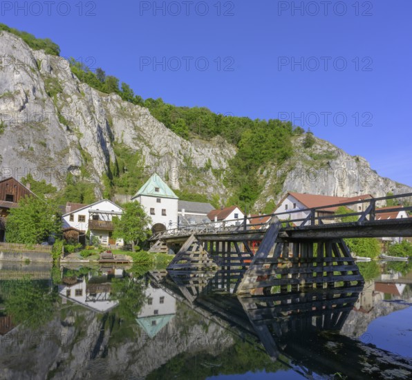 Die alte Holzbrücke beim Ort, Essing, Bayern, Deutschland