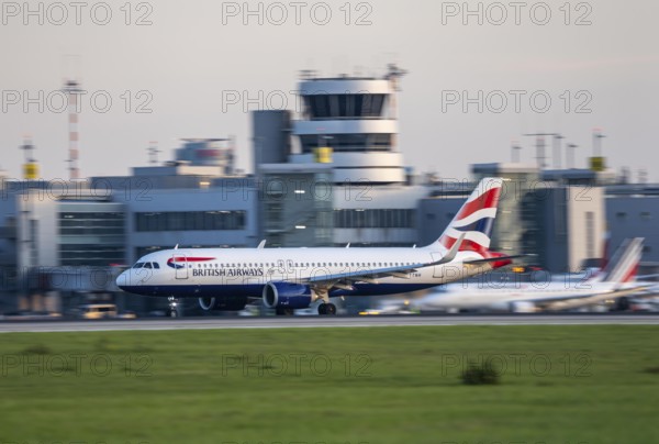 British Airways Airbus A320Neo, beim Start auf dem Flughaben Düsseldorf, DUS, Nordrhein-Westfalen, Deutschland