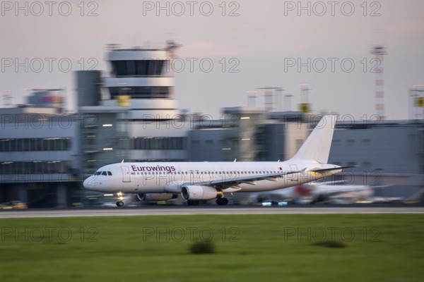 Eurowings Airbus, beim Start auf dem Flughaben Düsseldorf, DUS, Nordrhein-Westfalen, Deutschland