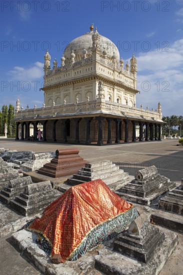 Gumbaz or mausoleum of Tipu Sultan and his family, Srirangapatna, Karnataka, India