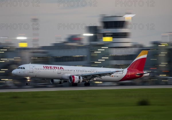 Iberia Airbus A321-212, landing at Düsseldorf Airport, North Rhine-Westphalia, Germany