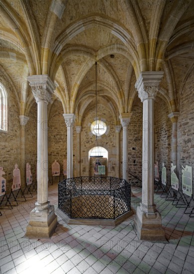 Double chapel, Chapel of St Martin in the Romanesque style, Imperial palace of the Staufers in the Romanesque style, Castle complex and fortifications, Interior, Interior, Cheb, Eger, Egerland, Bohemia, Czech Republic, Czech Republic