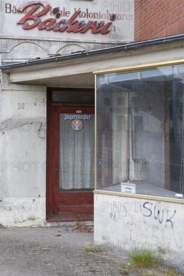 Entrance to a long vacant bakery, Barrien, Syke, Diepholz, Lower Saxony