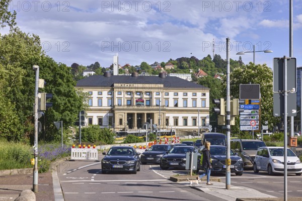 StadtPalais - Museum für Stuttgart, Wilhelmspalais, architect Giovanni Battista Salucci, architectural style classicism, city museum, general architecture, street, lantern, vehicles, trees, total view of the district Gänsheide, blue sky, cumulus clouds, crossing between B27, Charlottenplatz, Charlottenstraße, Holzstraße and Konrad-Adenauer-Straße, Stuttgart, state capital, urban district Stuttgart, Baden-Württemberg, Germany