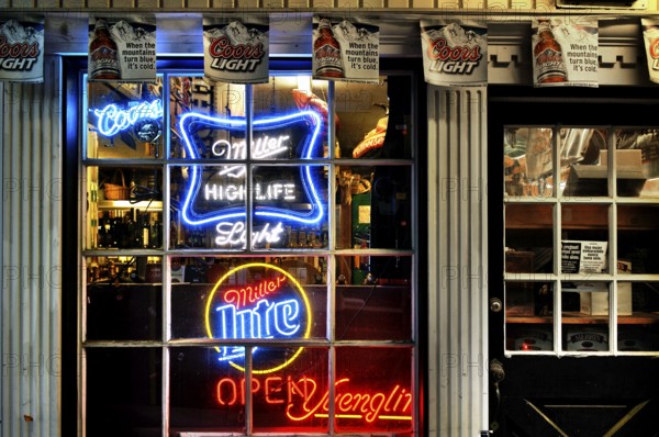 Illuminated advertising for a liquor store, Allamuchy, New Jersey, USA