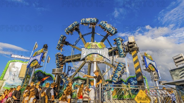 Predator fairground ride, Theresienwiese, Oktoberfest, Munich, Upper Bavaria, Bavaria, Germany