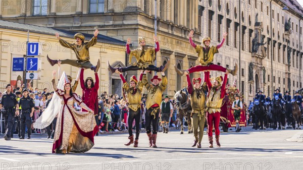 Munich Moriskentänzer of the Technical University of Munich, Trachten- und Schützenzug, Oktoberfest, Munich, Upper Bavaria, Bavaria, Germany