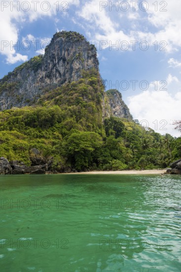 White sandy beach and coconut palms, Sabai Beach, Koh Mook, Trang Province, Southern Thailand, Andaman Sea, Thailand