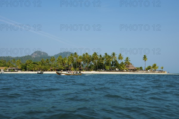 White sandy beach and coconut palms, Pearl Beach, Koh Mook, Trang Province, Southern Thailand, Andaman Sea, Thailand