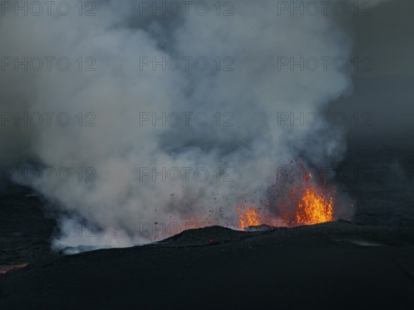 Lava, lava field, ash cloud, volcanic eruption, Sundhnúkur crater chain, July 2025, Reykjanes Peninsula, Iceland