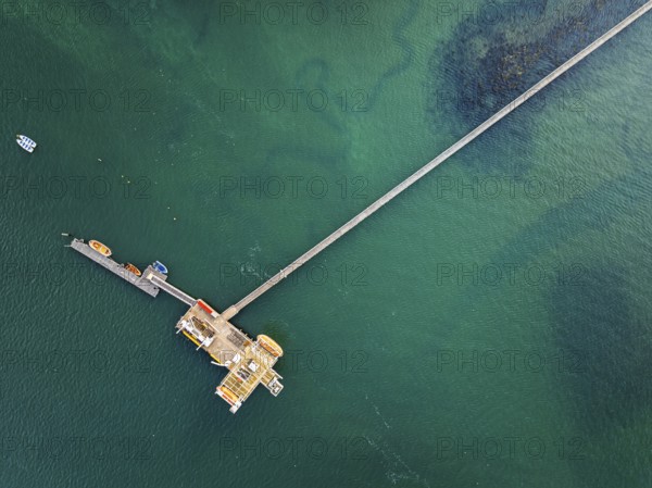 Top Down over Warsash Maritime Academy Pier and River Hamble from drone, Hamble-le-Rice, Warsash, Southampton Water, Hampshire, England, United Kingdom