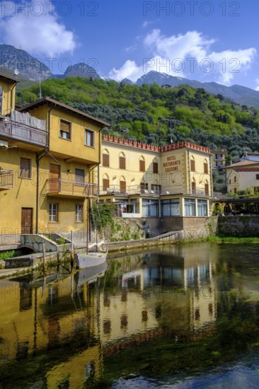 Aril, the shortest river in the world, Cassone di Malcesine, Lake Garda, Veneto, Italy