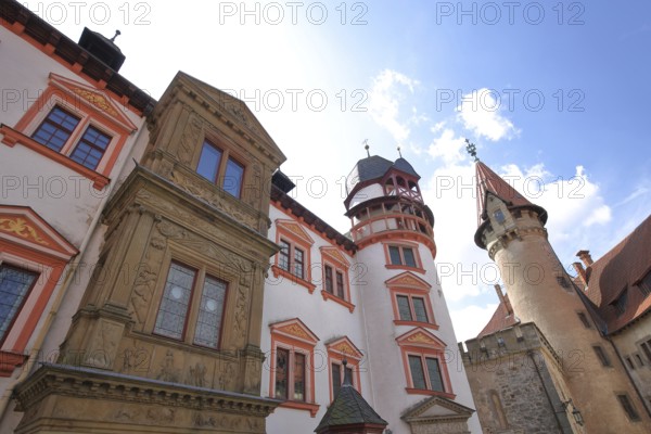 Inner courtyard with view upwards, Towers with oriel, Renaissance, Perspective, Castle, Veste Heldburg, Heldburg, Thuringia, Germany