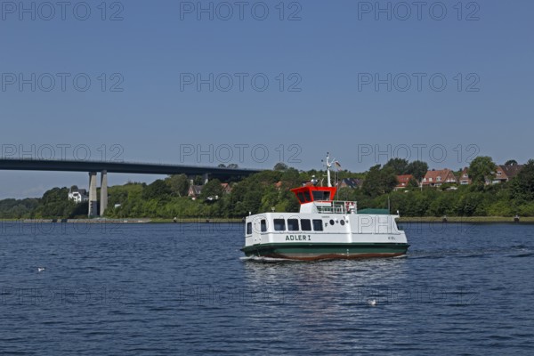 Passenger ferry Adler 1, Holtenauer Hochbrücken, Kiel Canal, Kiel, Schleswig-Holstein, Germany