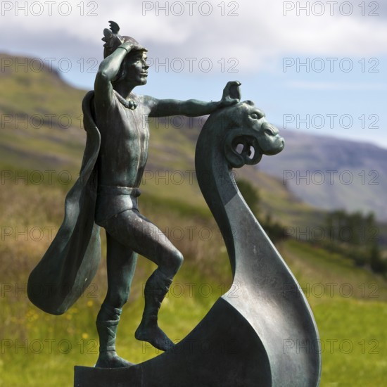 Statue of Leifur Eiríksson, the discoverer of America, who was born here, Eiríksstadir Museum, Haukadlur, West Iceland, Iceland