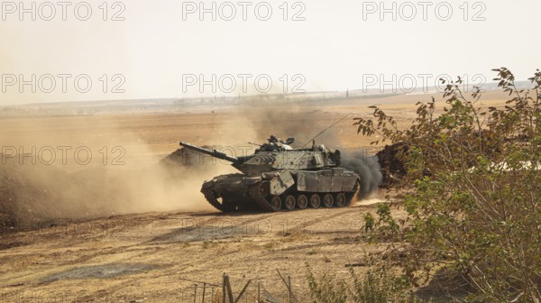 A Turkish Army tank participating in the expulsion of ISIS militias from northern Syria. Aleppo, Syria October 09, 2016, Aleppo, Syria