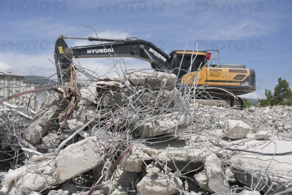 Massive damage to buildings occurred after a powerful earthquake struck Türkiye, killing tens of thousands. Nurdag, Türkiye. May 18, 2023, Kahramanmaras, Turkey