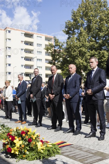 Prof. Dr Axel Klausmeier (Director of the Berlin Wall Foundation and art historian), Kai Wegner (Governing Mayor of Berlin) and other participants at a wreath-laying ceremony to commemorate the division of the city from 13 August 1961 to 9 November 1989 and to remember the victims of tyranny at the Bernauer Strasse Memorial, Berlin, 13.08.2025
