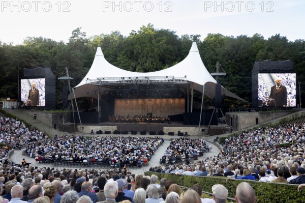 West-Eastern Divan Orchestra - Daniel Barenboim and Lang Lang, Classical, open air on 10 August 2025, Waldbühne, Berlin, Germany < english> West-Eastern Divan Orchestra - Daniel Barenboim & Lang Lang, Classical, open air on August 10, 2025, Waldbühne, Berlin, Germany