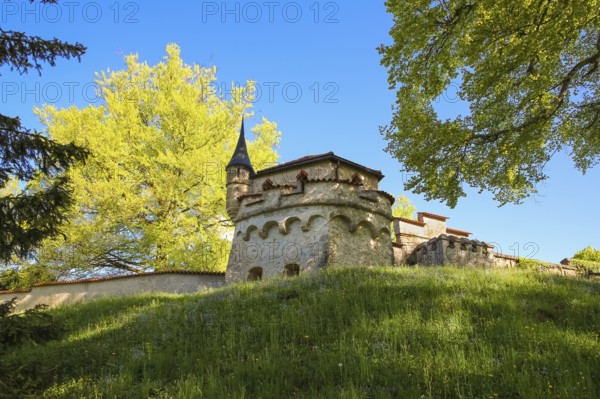 Lichtenstein Castle, fairytale castle of Württemberg, romantic fairytale castle on the eaves of the Swabian Alb, historicism, architecture, new building 1840-1842, according to plans by the architect Carl Alexander Heideloff, 19th century, exterior of the Marienkapelle, Honau, municipality of Lichtenstein, Baden-Württemberg, Germany