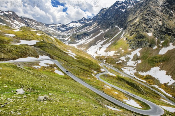 Highest last serpentines hairpin bends tight bends in front of pass summit of mountain pass alpine pass alpine mountain road alpine road pass road border pass pass Timmelsjoch Passo del Rombo, Timmelsjoch High Alpine Road, Alps, Tyrol, Austria