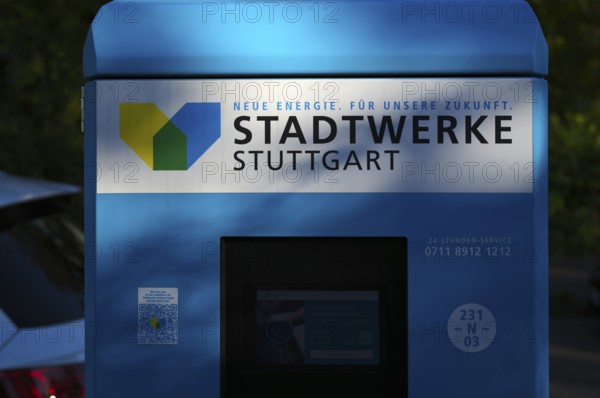 Charging station, charging station, Stadtwerke Stuttgart for electric cars, electric filling station, e-filling station, e-mobility, logo, Stuttgart, Baden-Württemberg, Germany