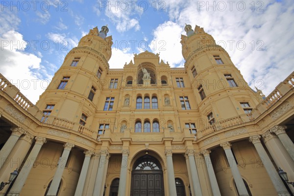 Renaissance castle, Mecklenburg-Western Pomerania state parliament, inner courtyard, view upwards, Schwerin, Mecklenburg-Western Pomerania, Germany