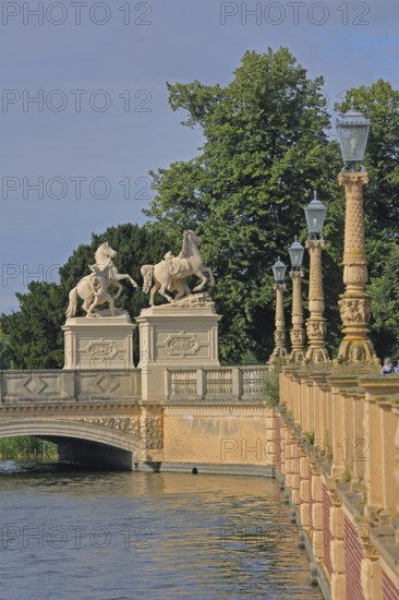Castle bridge with two horse figures, castle lake, street lamps, shore, balustrade, Schwerin, Mecklenburg-Western Pomerania, Germany