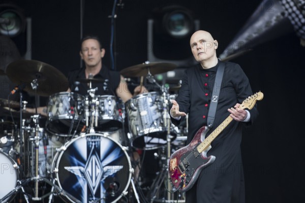 Jimmy Chamberlin (drummer) and Billy Corgan (singer) from The Smashing Pumpkins live on The Aghori Tour at the Zitadelle Spandau in Berlin on 06/08/2025