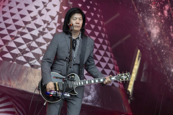 James Iha, guitarist, The Smashing Pumpkins, rock band, USA, The Aghori Tour 2025, open air at the Citadel Music Festival, 06.08.2025, Zitadelle Spandau, Berlin, Germany < english> THE SMASHING PUMPKINS, rock band, alternative, USA, The Aghori Tour 2025, open air at the Citadel Music Festival, August 6, 2025, Spandau Citadel, Berlin, Germany