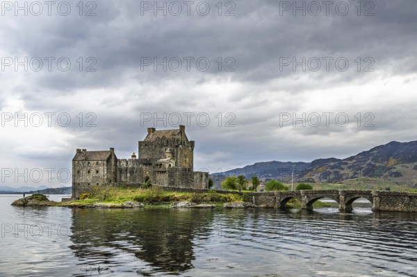 Eilean Donan Castle, Loch Duich, Isle of Skye, Highlands, Scotland, UK