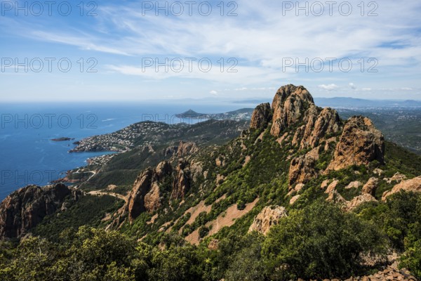 Panorama, Pic du Cap Roux, near Anthéor, Saint-Raphaël, Massif de l'Esterel, Esterel Mountains, Département Var, Cote d'Azur, Provence-Alpes-Côte d'Azur, France