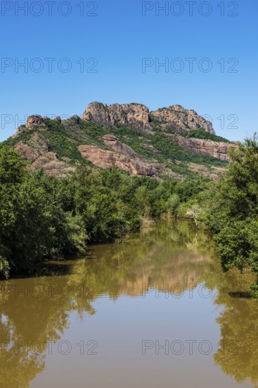 Rocher du roquebrune, Roquebrune-sur-Argens, near Saint-Raphaël, Massif de l'Esterel, Esterel Mountains, Département Var, Cote d'Azur, Provence-Alpes-Côte d'Azur, France