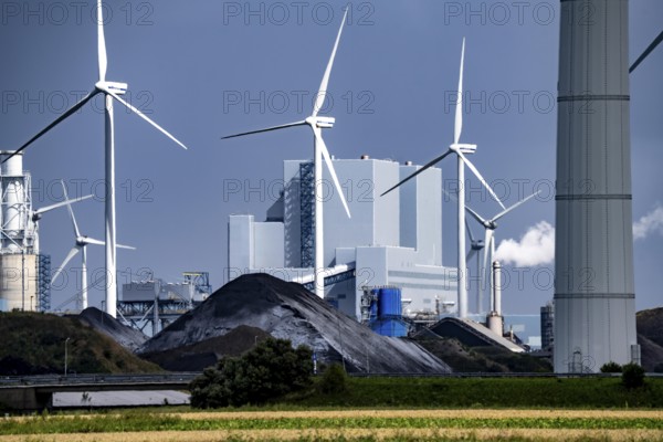 RWE coal-fired power plant Eemshavencentrale, in the seaport of Eemshaven, operator RWE Power, wind farm, Netherlands