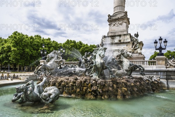 Fontaine du Char du Triomphe de la Concorde, Place des Quinconces, Bordeaux, Gironde, Nouvelle-Aquitaine, France