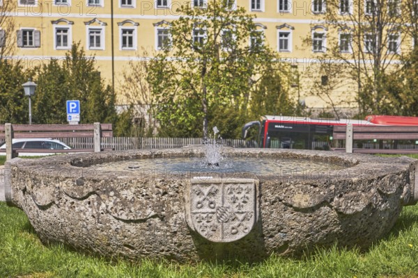 Fischerbrunnen, master stonemason August Wolf, fountain, stone fountain, Royal Castle Berchtesgaden, trees, lawn, wooden fence, lantern, depth of field, Am Fischerbichl, Bahnhofstraße, Berchtesgaden, Upper Bavaria, Berchtesgadener Land district, Bavaria, Germany