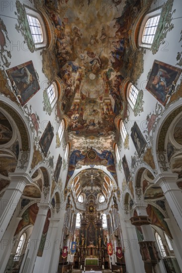 Interior with ceiling frescoes in the nave from 1746, St Martinus and Maria Church, 14th century, Biberach an der Riß, Baden-Württemberg, Germany