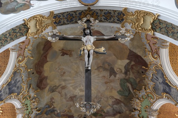 Jesus cross in the altar area, St Martin's Church, Biberach an der Riß, Baden-Württemberg, Germany