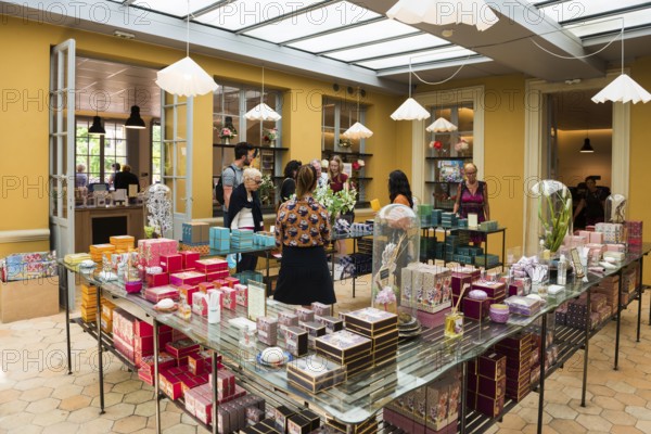 Interior view, Fragonard perfumery, perfume manufacturer, Grasse, Alpes Maritimes, Provence Alpes Cote d'Azur, French Riviera, South of France, France