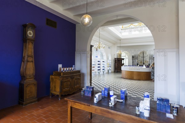 Interior view, salesroom, Perfumery Molinard, perfume manufacturer, Grasse, Alpes Maritimes, Provence Alpes Cote d'Azur, French Riviera, South of France, France