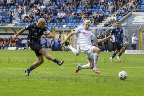 Football 3rd division, Season 2025/26, Matchday 1: Waldhof Mannheim vs SC Verl***Goal by Felix Lohkemper (9, Mannheim)