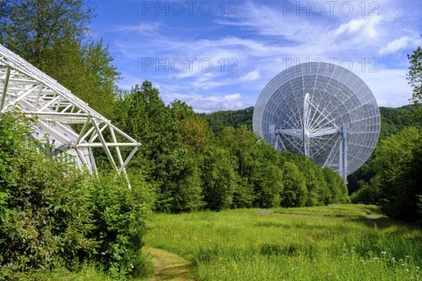 Radio telescope, Effelsberg, near Bad Münstereifel, Eifel, North Rhine-Westphalia, Germany