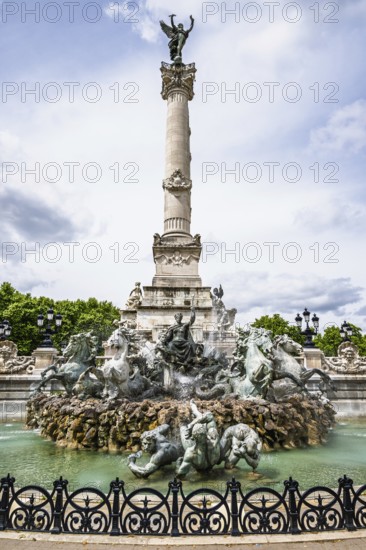 Fontaine du Char du Triomphe de la Concorde, Place des Quinconces, Bordeaux, Gironde, Nouvelle-Aquitaine, France