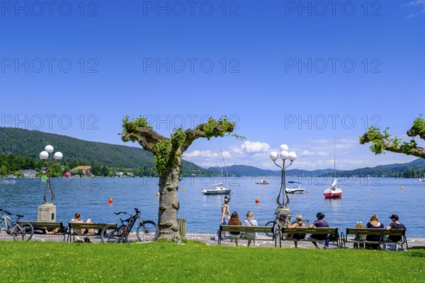 Lakeside promenade, Velden am Lake Wörth, Carinthia, Austria