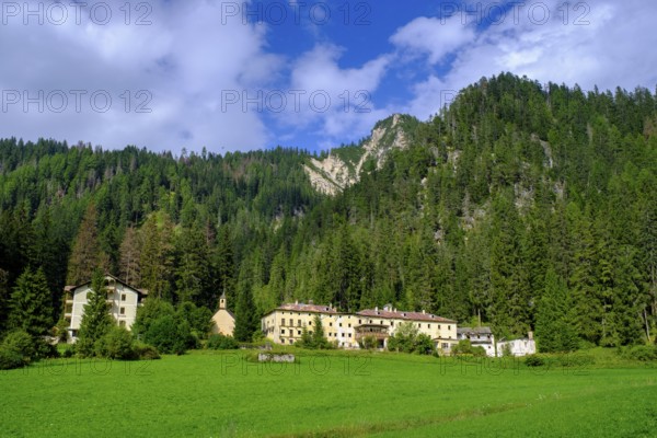 Ruin, former bath, spa, sanatorium, lost place, Altprags, Braies Valley, Val Pusteria, South Tyrol, Italy