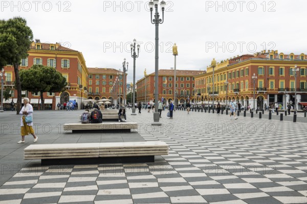 Square with classicist buildings in the old town, Place Masséna, Nice, Alpes Maritimes, Provence Alpes Cote d'Azur, French Riviera, South of France, France