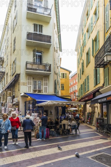 Alley in the old town, Nice, Alpes Maritimes, Provence Alpes Cote d'Azur, French Riviera, South of France, France