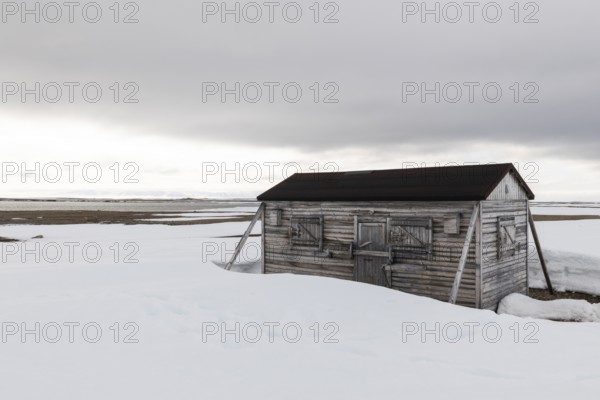 Research station, wooden hut, Kinvika, Muchinsonfjordformer research station, Muchinsonfjord, Spitsbergen, Svalbard